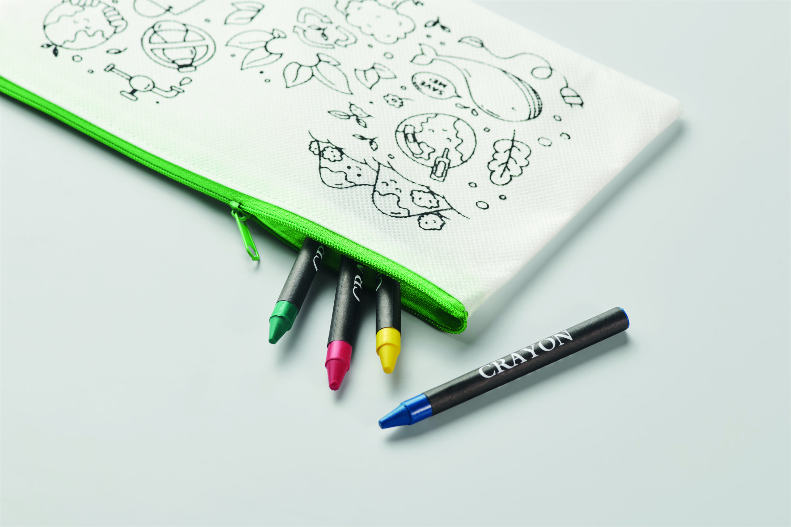 Trousse à crayons de couleur